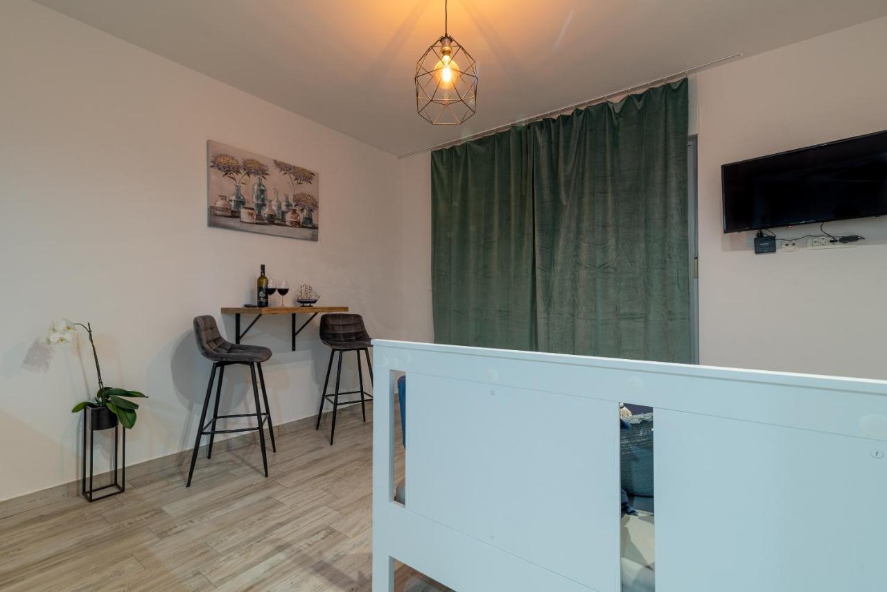 Apartmani Princi Трогир Экстерьер фото